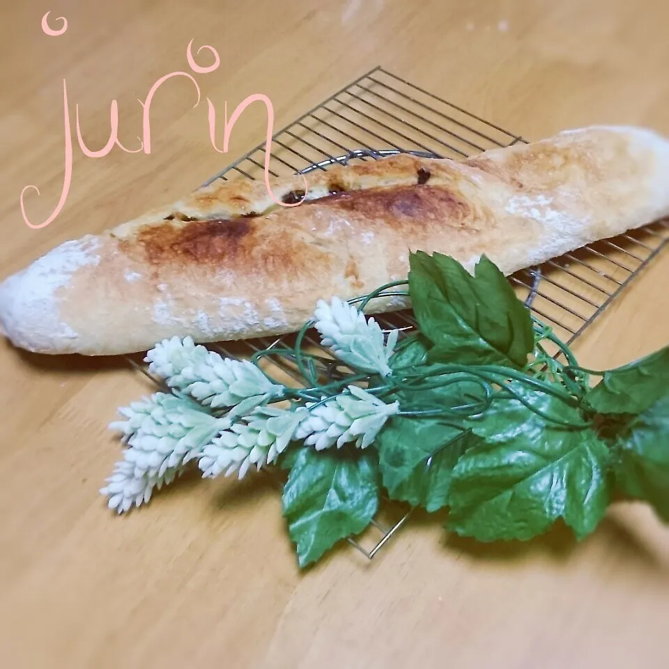 Snapdishの料理写真:cocoaさんのイーストでバケット♡バケット修行Ｎｏ．２０|Jurinさん