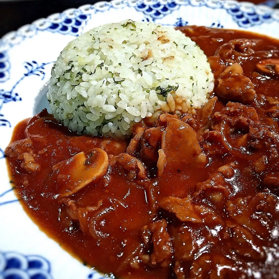 煮込まなくても美味しい♡ハッシュドビーフとパセリバターライス|可爱多さん