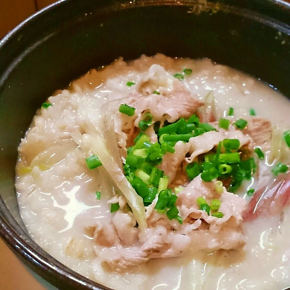 Snapdishの料理写真:温泉湯豆腐～の豆乳豚しゃぶ雑炊|mi_neneco♪さん