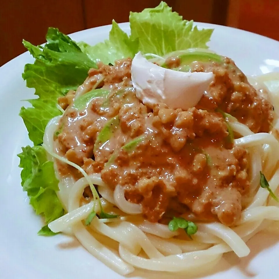 アボカドと胡桃胡麻ダレ冷やしうどん|mi_neneco♪さん