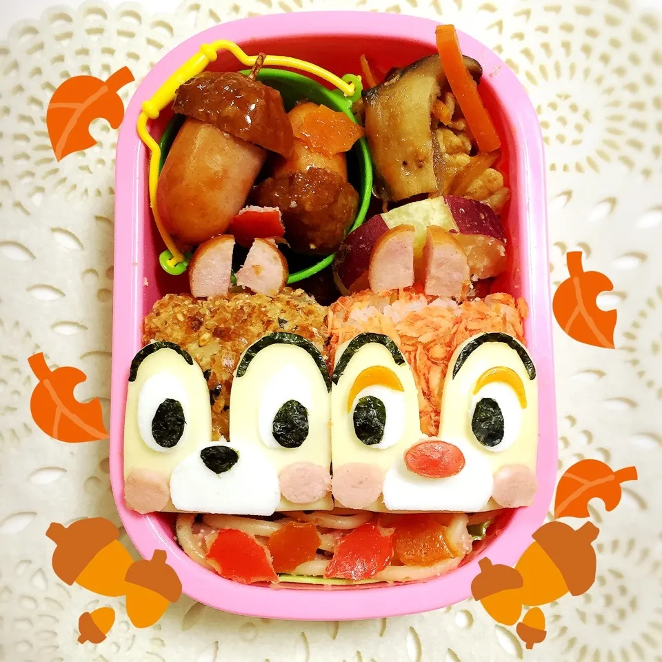 チップとデール キューブ型🍁秋 キャラ弁当|向日葵♡桜さん