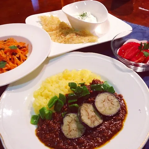 ナスとピーマンと挽肉のカレー|可爱多さん