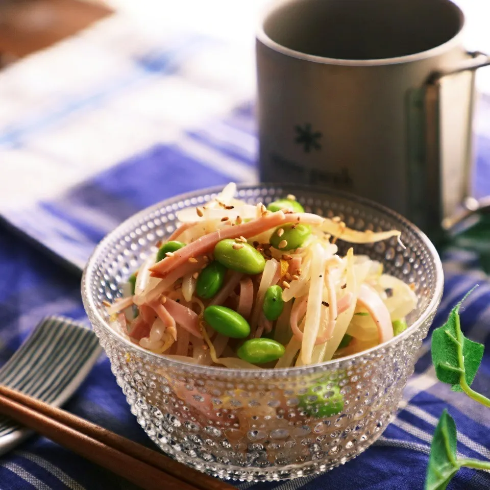 Snapdishの料理写真:節約&低カロリーサラダ❤️もやしと枝豆の中華ゴマサラダ|かおりん✴︎❤︎さん