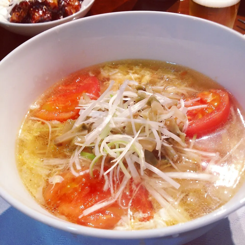 トマトと卵のスープ麺|可爱多さん