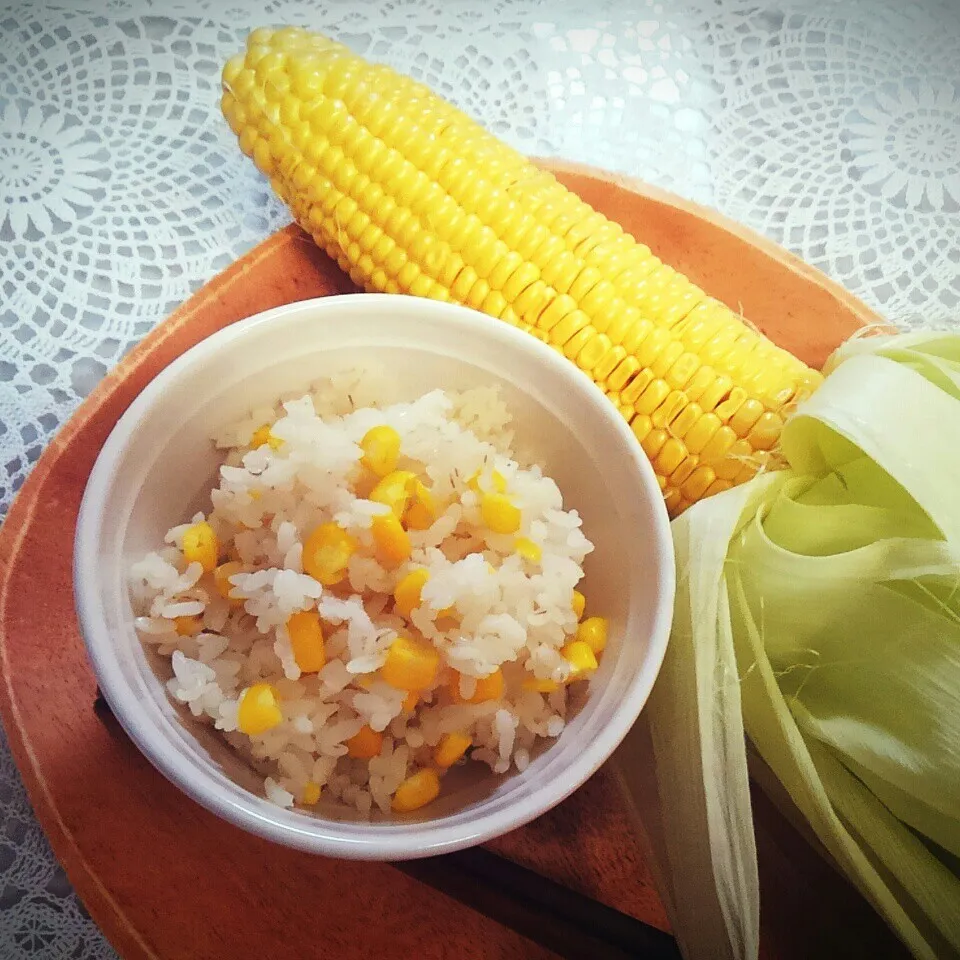 さゆりちゃんちのとうもろこし🌽ご飯|かのりさん