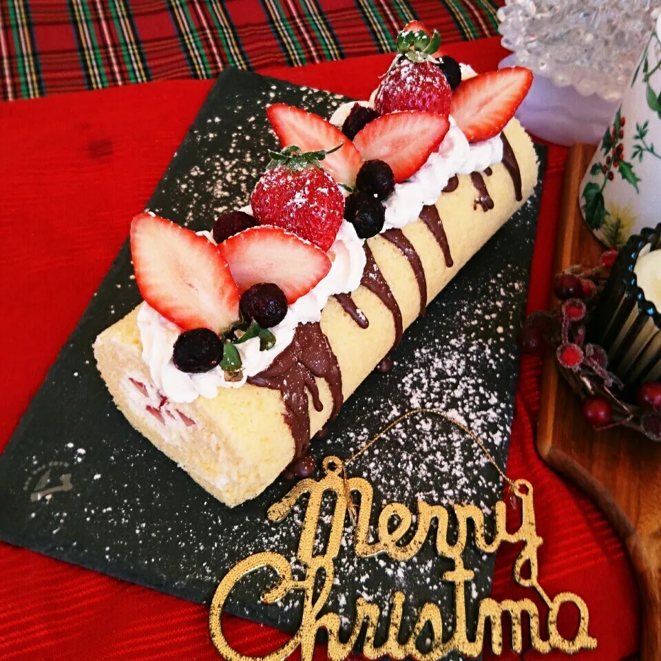 2016年MerryChristmasホワイトロールケーキ|かおりん✴︎❤︎さん