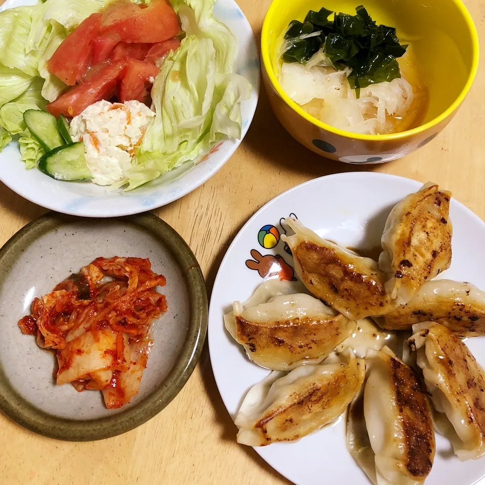 Snapdishの料理写真:餃子🥟|Makokoさん