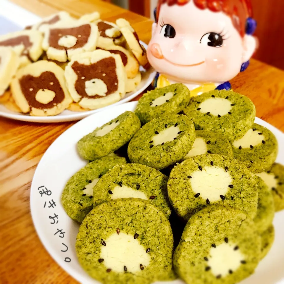 熟れすぎキウイ🥝とブサイクマ🐻のアイスボックスクッキー。|ぽき。さん