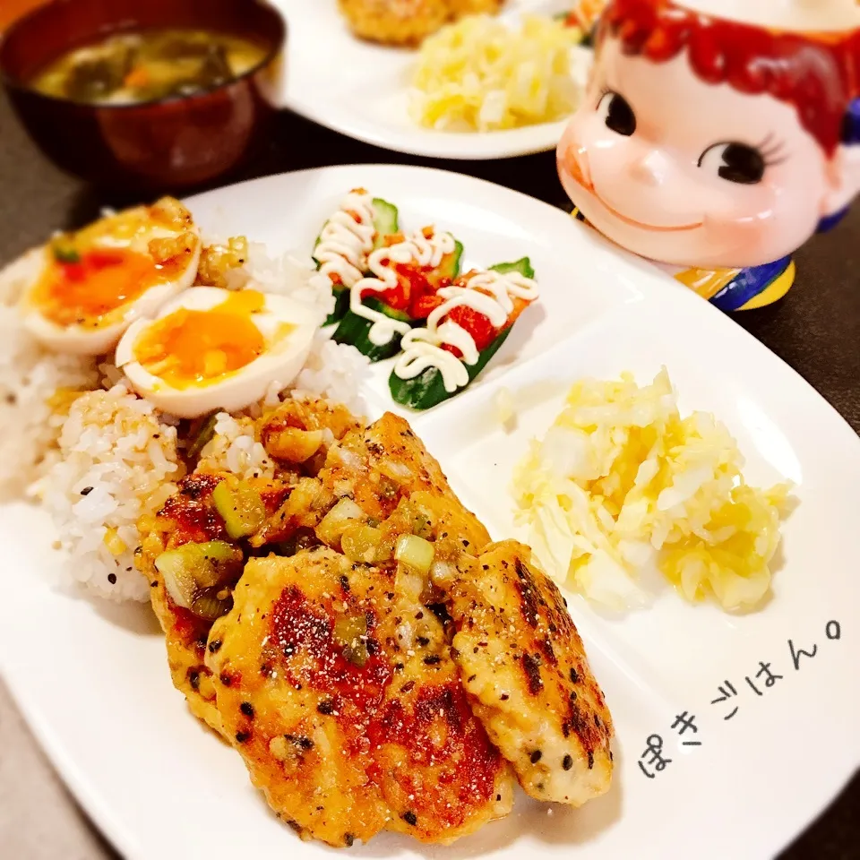 お豆腐ゴマつくね🐓スパイシーなガーリッ黒胡椒。|ぽき。さん