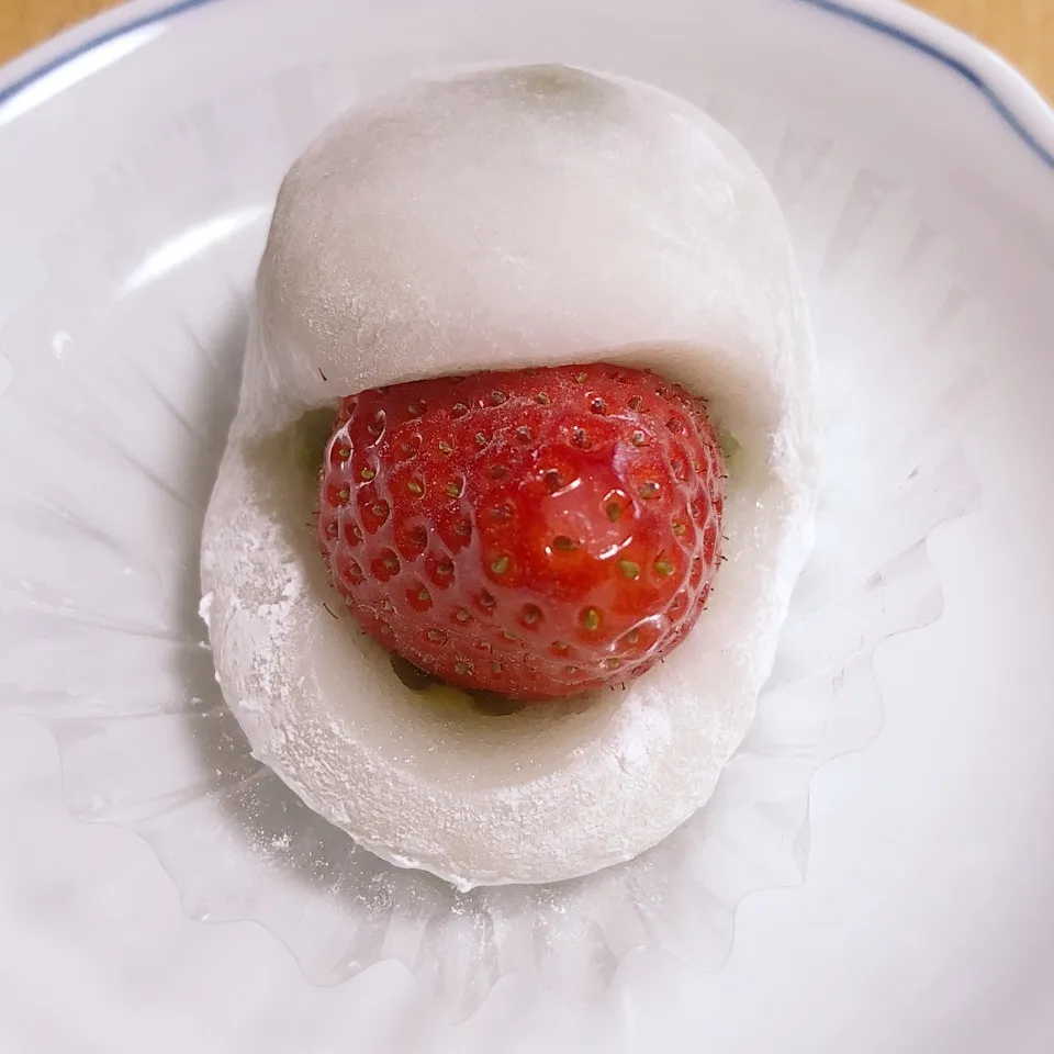 Snapdishの料理写真:苺大福抹茶餡🍓|Makokoさん