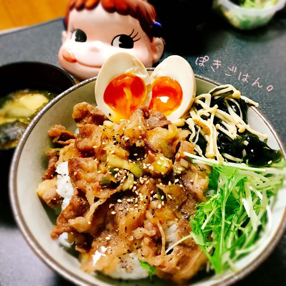 食べ盛りさんが絶対喜ぶ🐮ネギ塩焼肉丼。|ぽき。さん