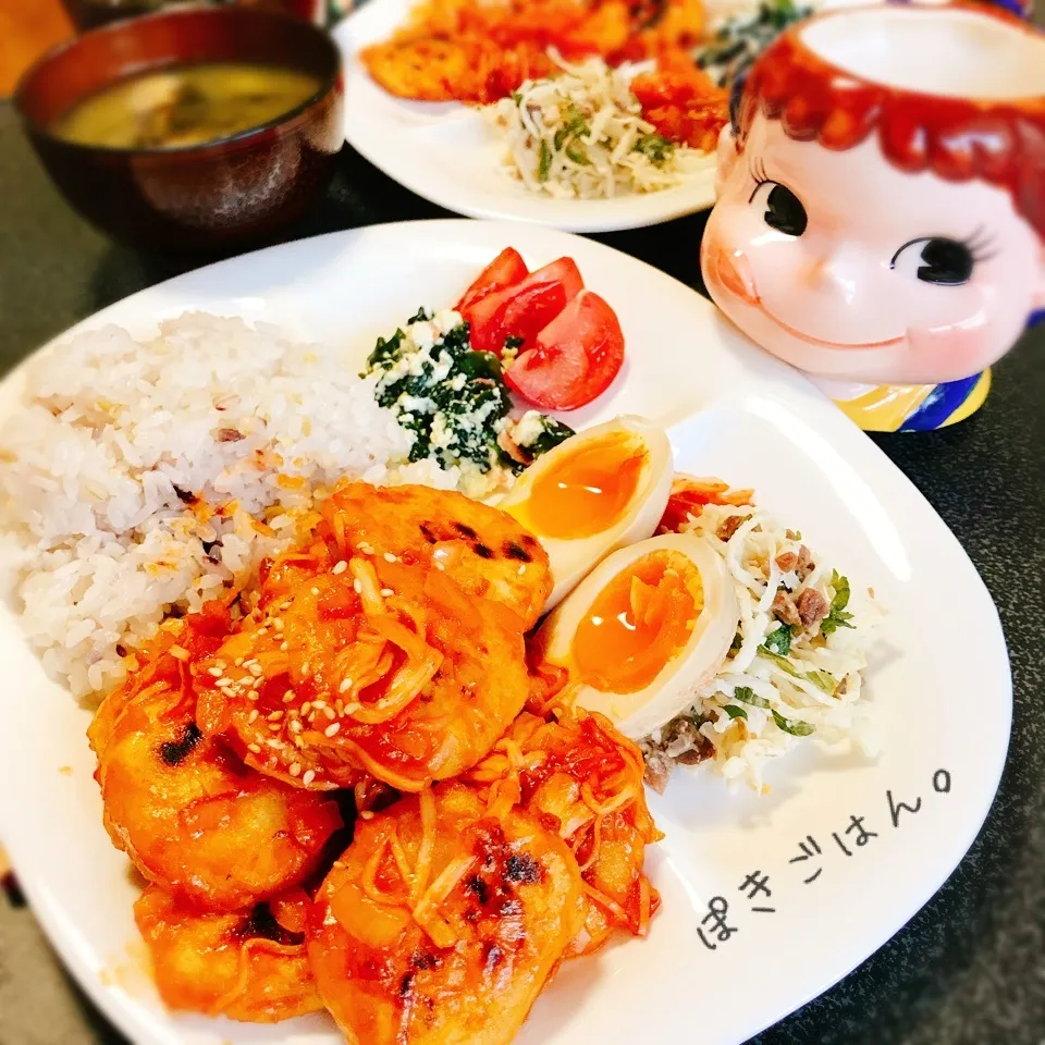 Snapdishの料理写真:モチモチ食感&本格絡みタレ🦐おから餅でエビチリ風。|ぽき。さん