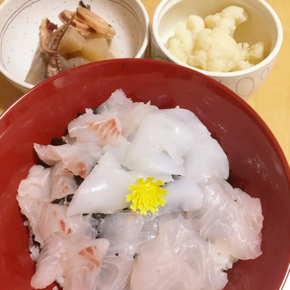 花鯛・墨烏賊🐟🦑丼|Makokoさん