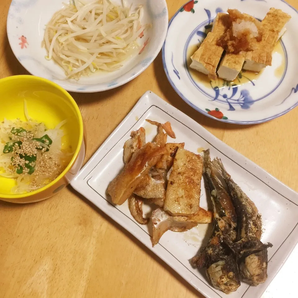 Snapdishの料理写真:鰯丸干し&サーモンハラス🐟🐟🐟🐟🐟|Makokoさん