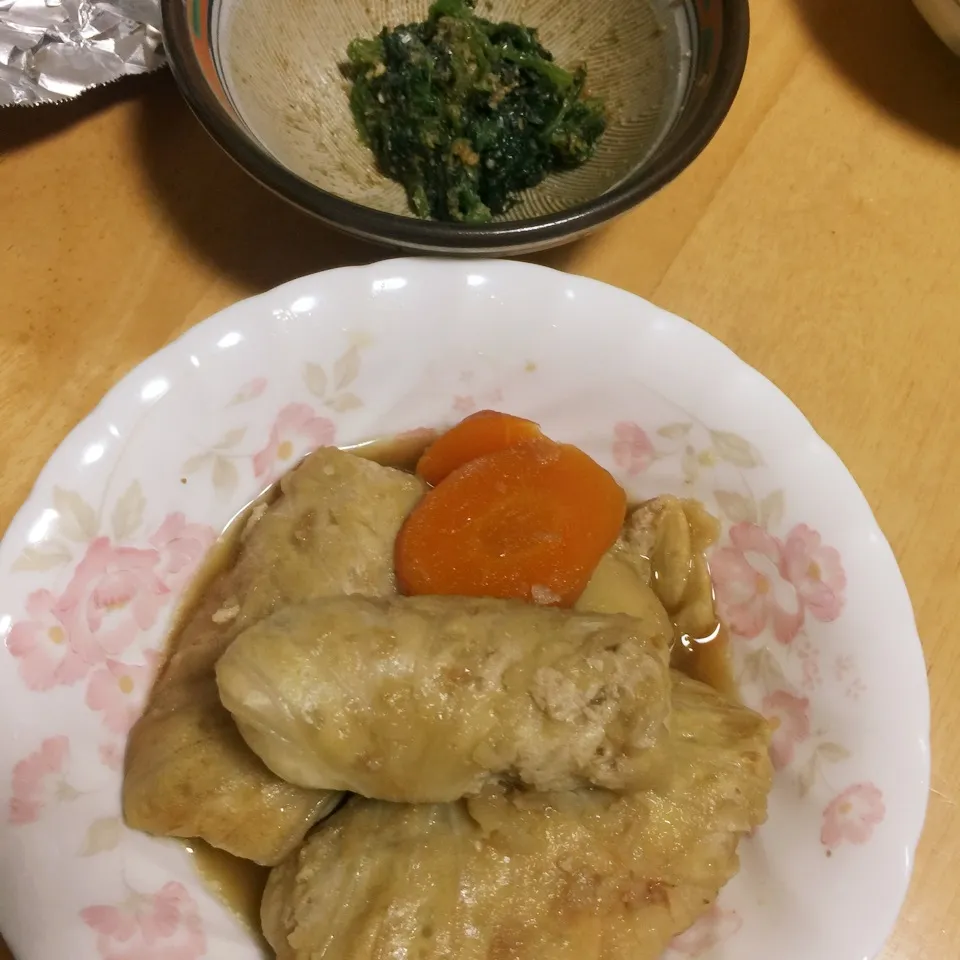 ロールキャベツとほうれん草胡麻和え|Makokoさん