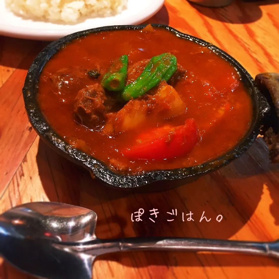 トマトと生姜のチキンカレー。|ぽき。さん