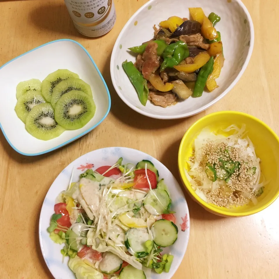 Snapdishの料理写真:あるもので〜肉野菜炒め💛💚|Makokoさん