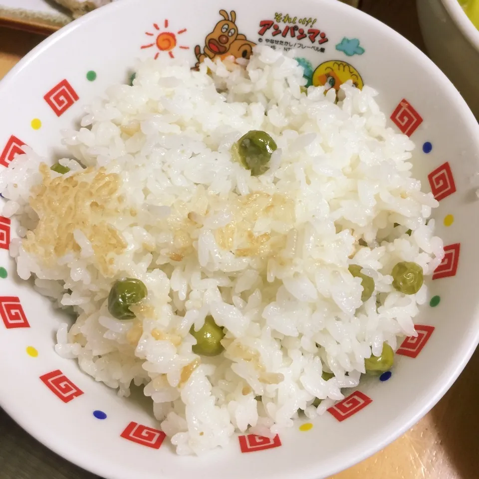 豆ご飯💚お焦げ出来た💛|Makokoさん