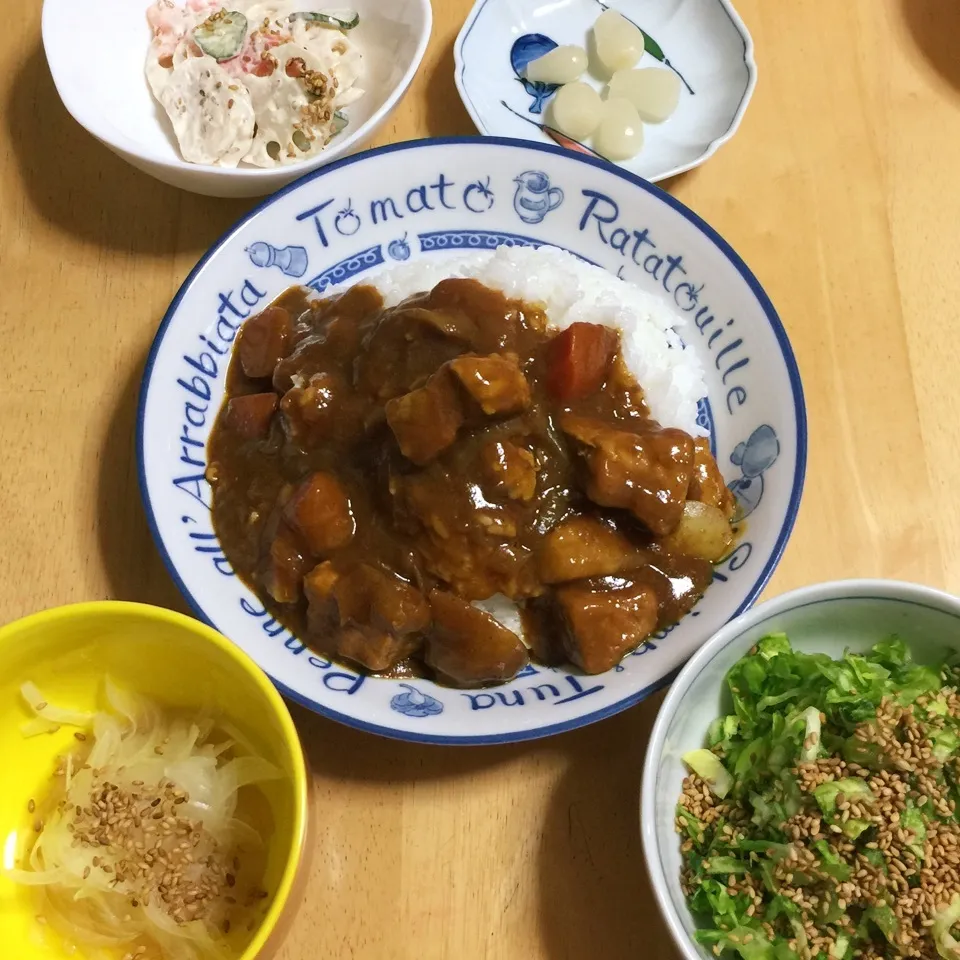 Snapdishの料理写真:スパイシーカレー🍛トマトなおこちゃまのヒント|Makokoさん