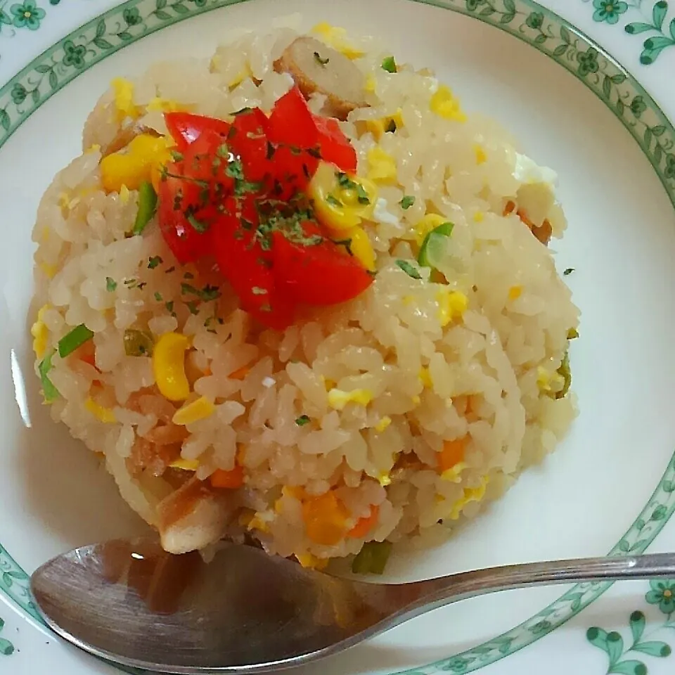 Snapdishの料理写真:かずちゃんの☆炊飯器でﾊﾟﾗﾊﾟﾗﾁｬｰﾊﾝ|かのりさん