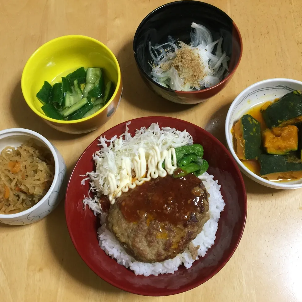 ハンバーーーーーグ丼😋タベレ〜〜|Makokoさん