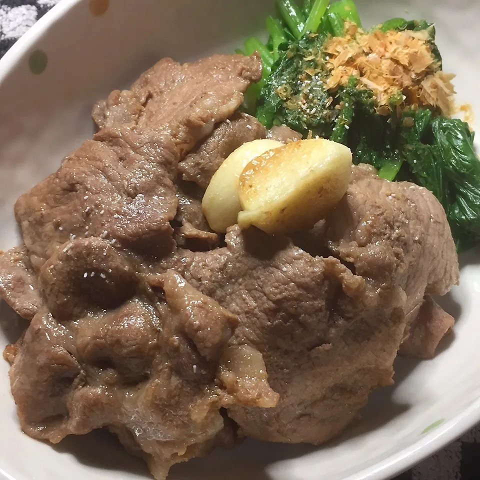 ポーク焼肉♡ニンニク|Makokoさん