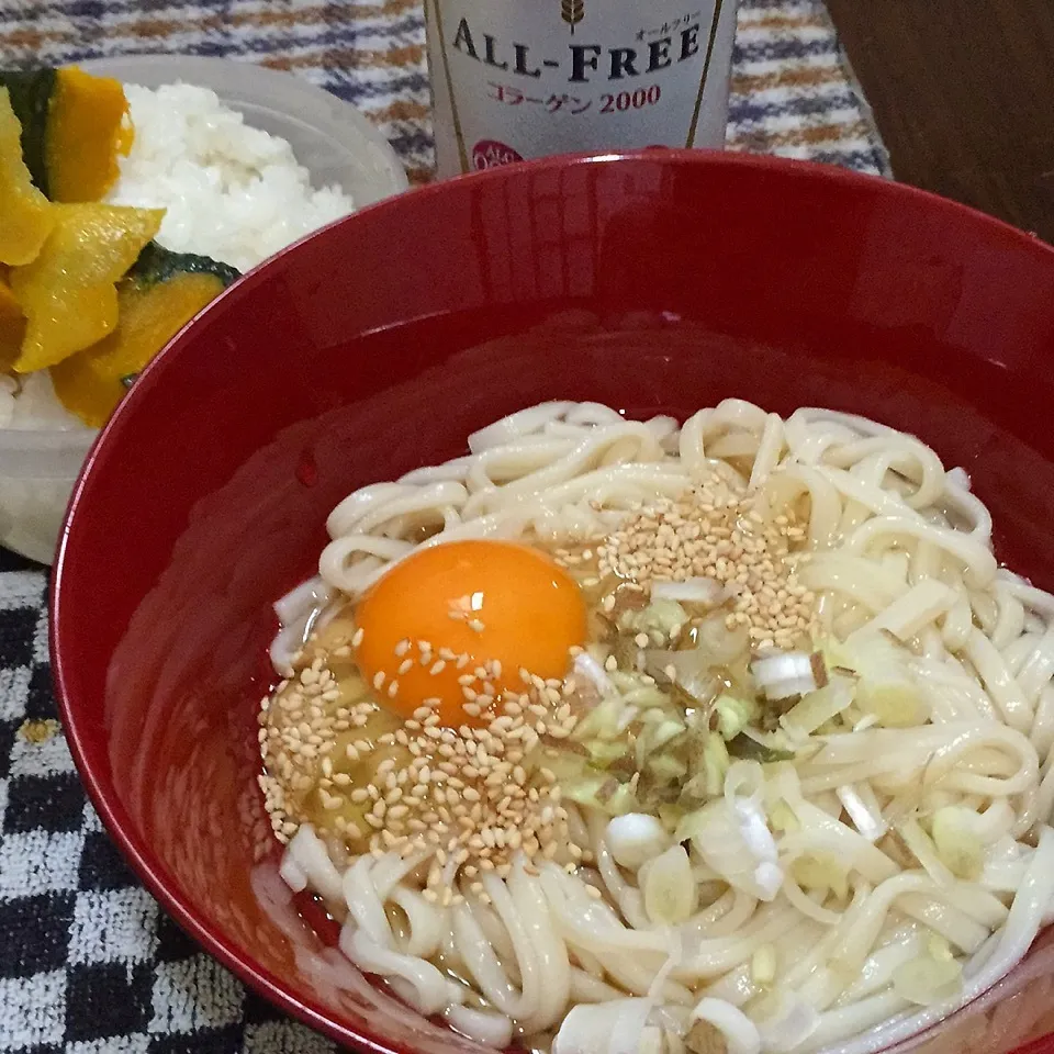 生卵うどん&カボチャとご飯。|Makokoさん