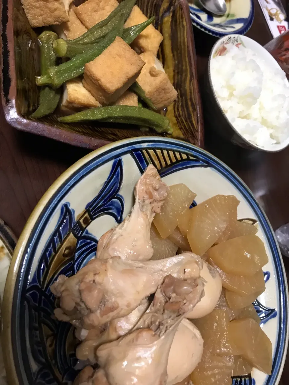 Snapdishの料理写真:10月25日晩ご飯。手羽元と大根煮、厚揚げとオクラ煮、お味噌汁。体重増加が止まらないので控えめに😱|あやさん