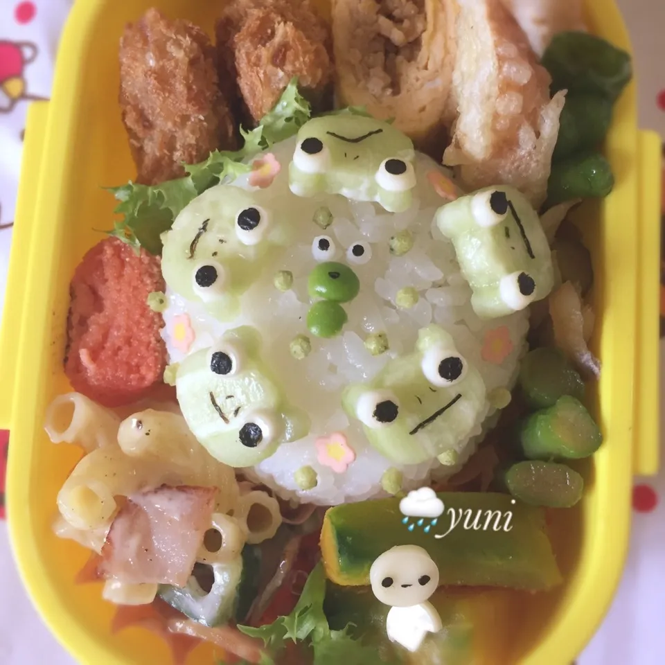 カエルちゃん🐸おにぎりdeコッタ弁当|🌸yuni🌸さん