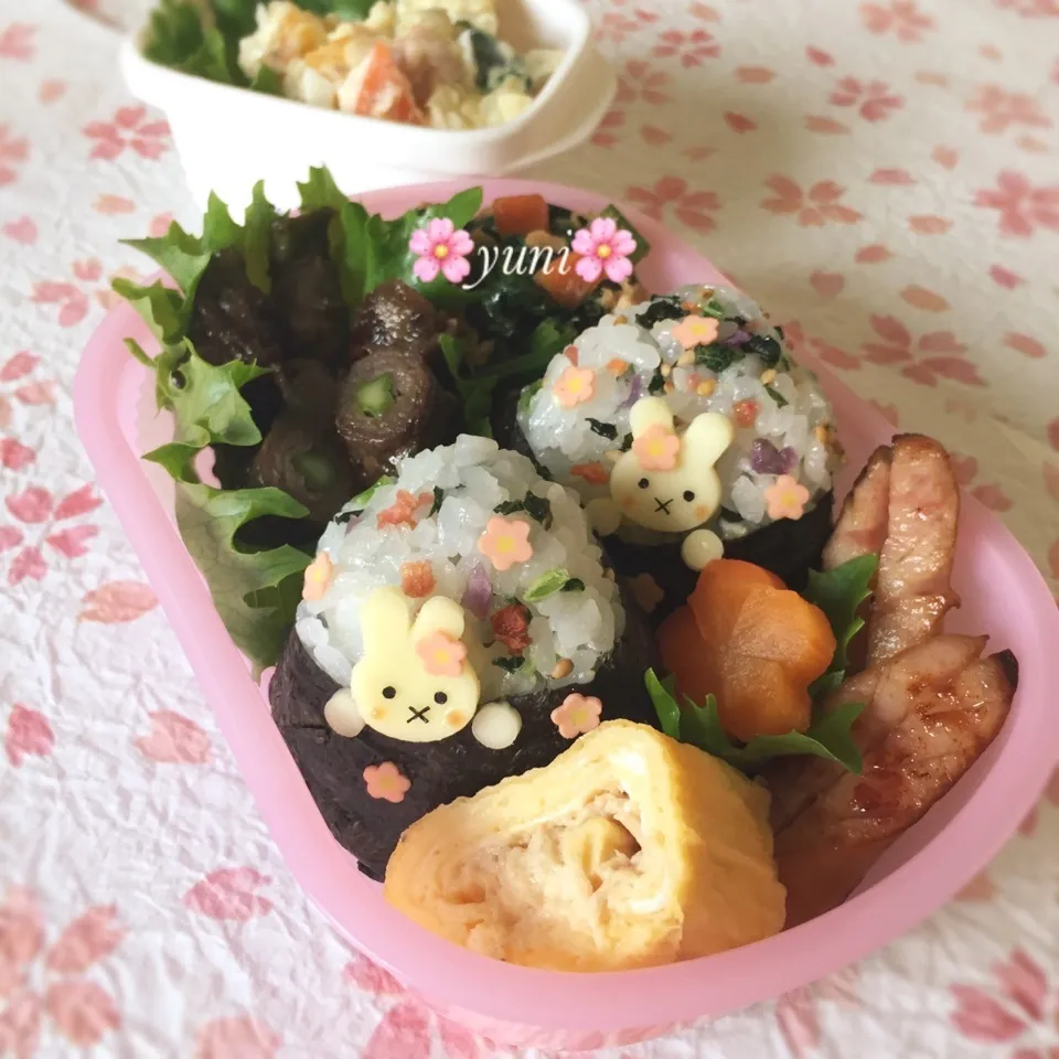 Snapdishの料理写真:🌸ミフィーちゃんのおにぎり🍙弁当🌸|🌸yuni🌸さん