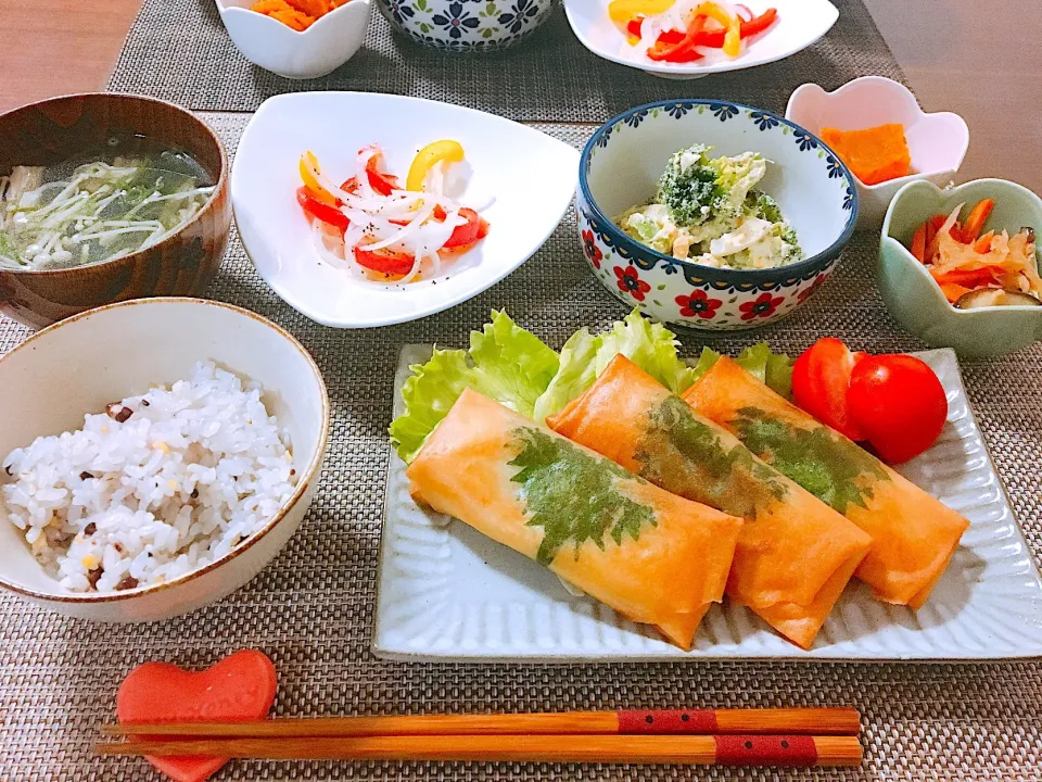 Snapdishの料理写真:ささみと大葉とチーズの春巻き|Shokoさん