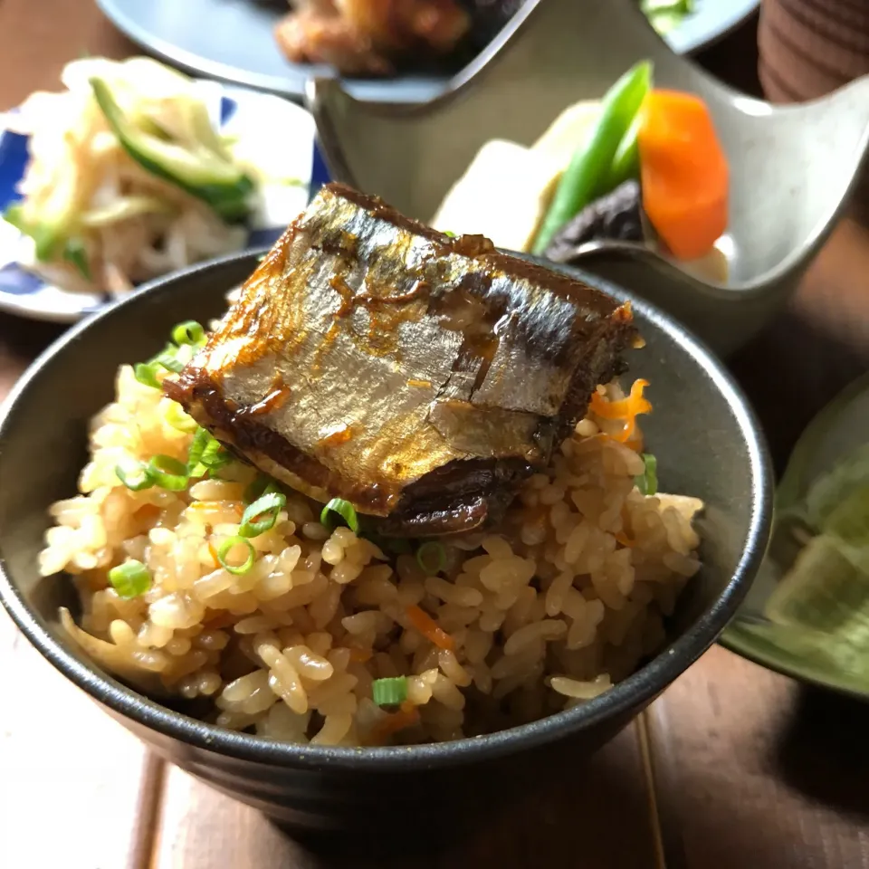 秋刀魚の炊き込みご飯|ともみ。さん