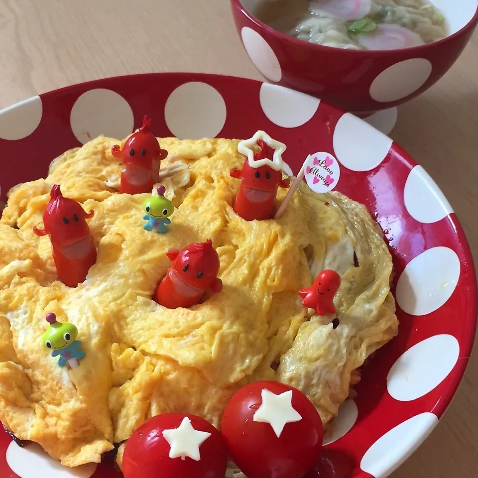 Snapdishの料理写真:娘の昼ご飯〜月に居る宇宙人達(⌒-⌒; )て 感じ|🌸yuni🌸さん