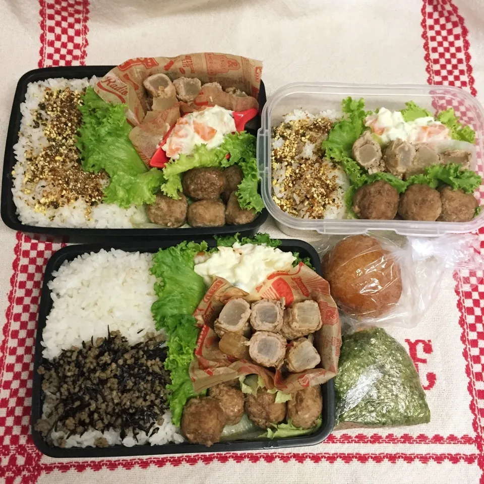 Snapdishの料理写真:主人・次男・三男お家弁当|mickyさん