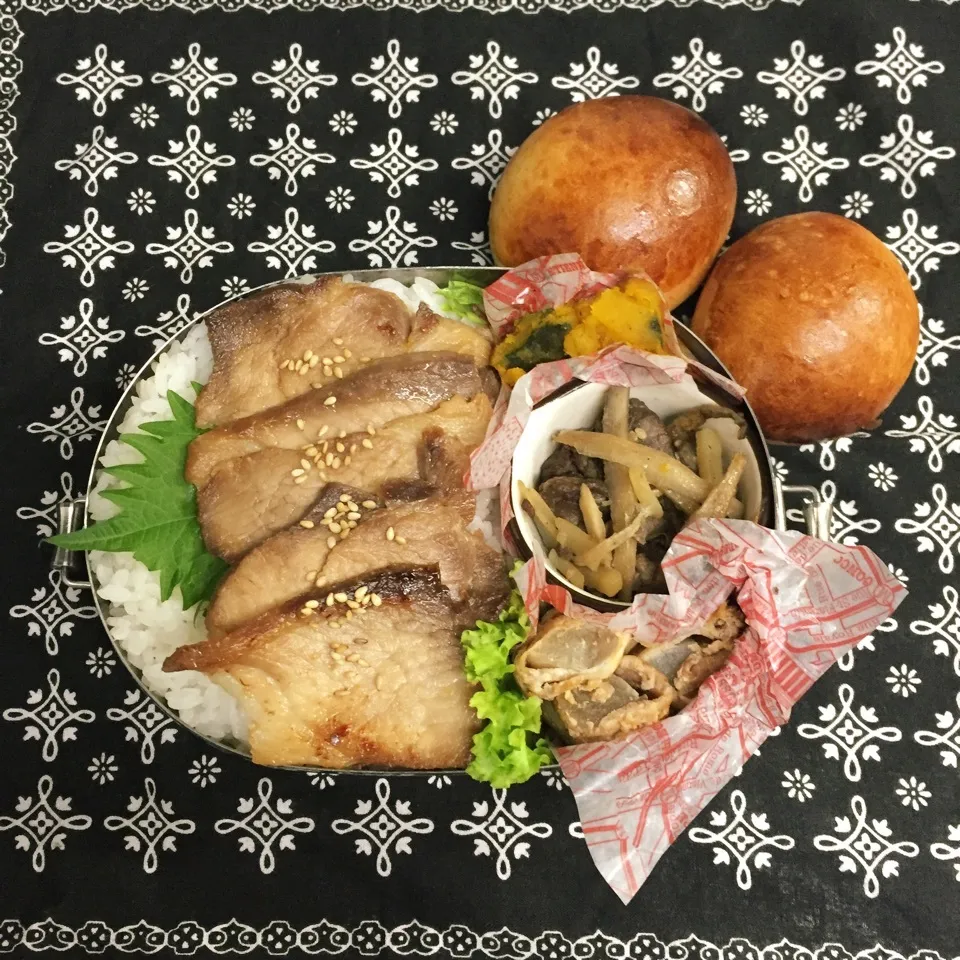 Snapdishの料理写真:男子高校生弁当No.117レンチン煮豚弁当|mickyさん