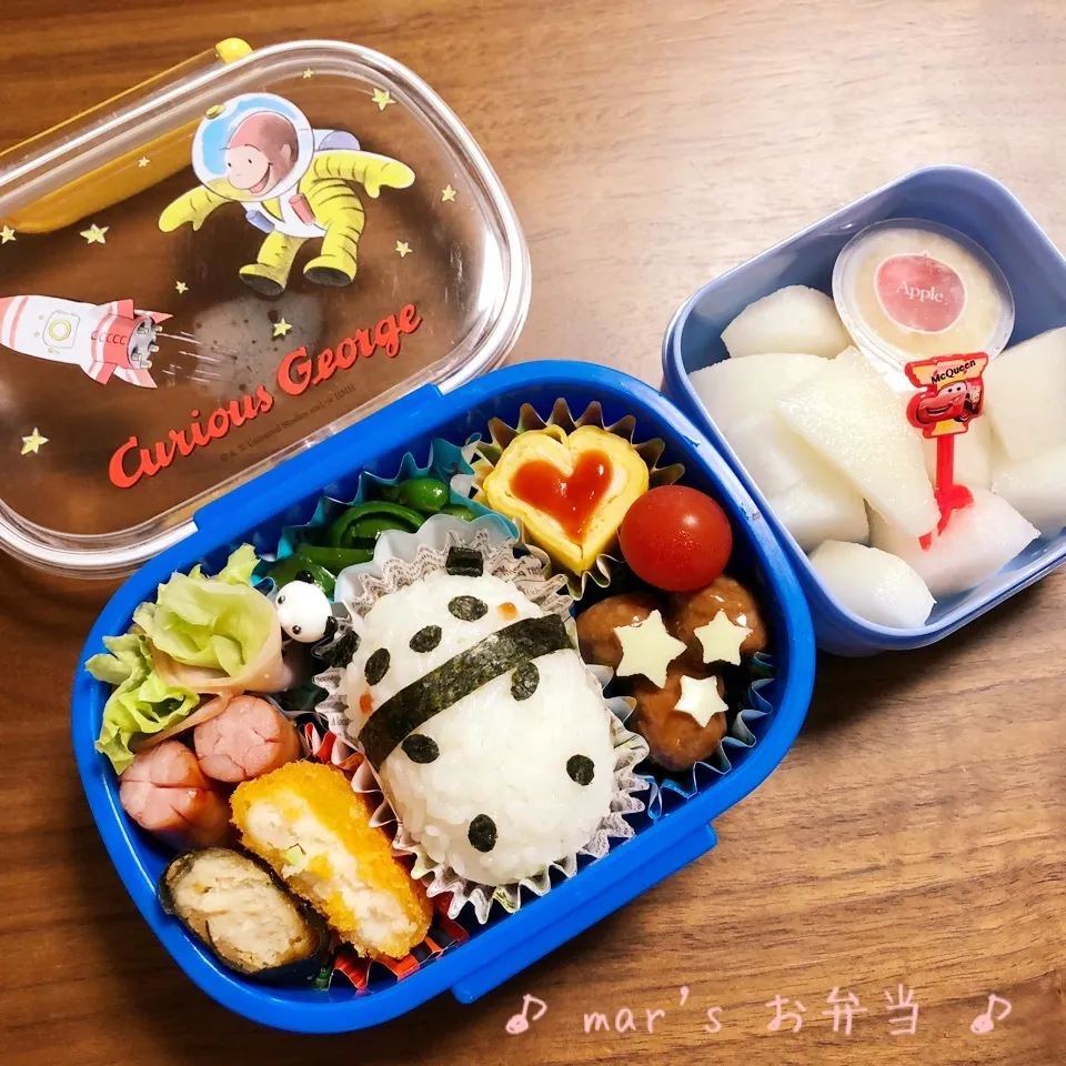 Snapdishの料理写真:次男☆年少さんお弁当☆俵型おにぎりでパンダ〜♬|ma-chanさん