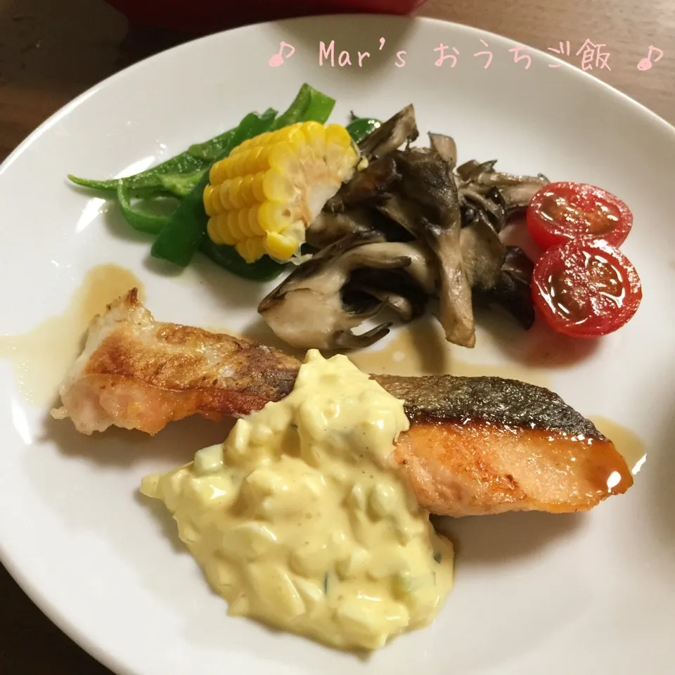 ご飯に合う〜♫手作りタルタルソースで☆サーモンのムニエル♪|ma-chanさん