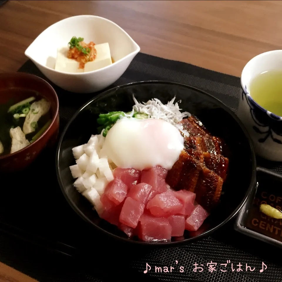 爆弾丼〜♫☆鰻・マグロ・しらす・長芋・オクラ・温泉卵☆|ma-chanさん