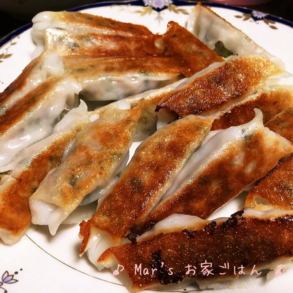 米粉の皮で☆カリッカリ〜餃子♫小麦の皮より好きかも♡|ma-chanさん