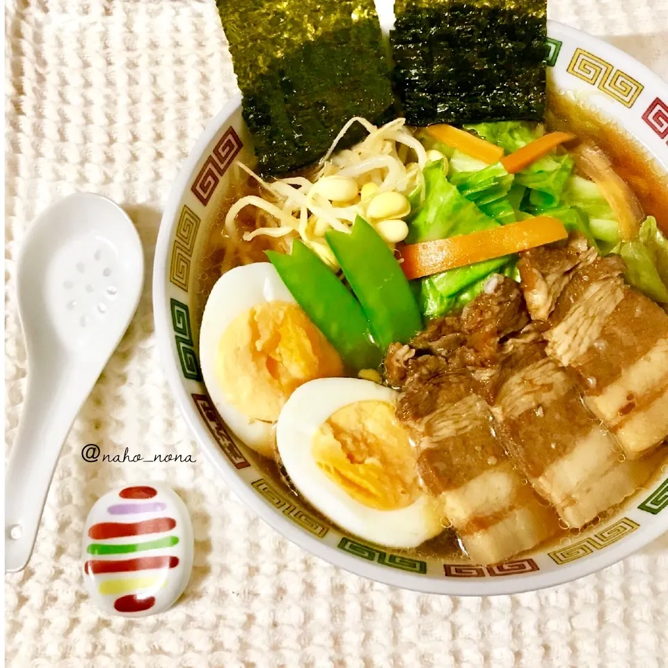 焼豚の脂の縞がいい具合に出来た、我が家のラーメンは醤油味|naho_nonaさん