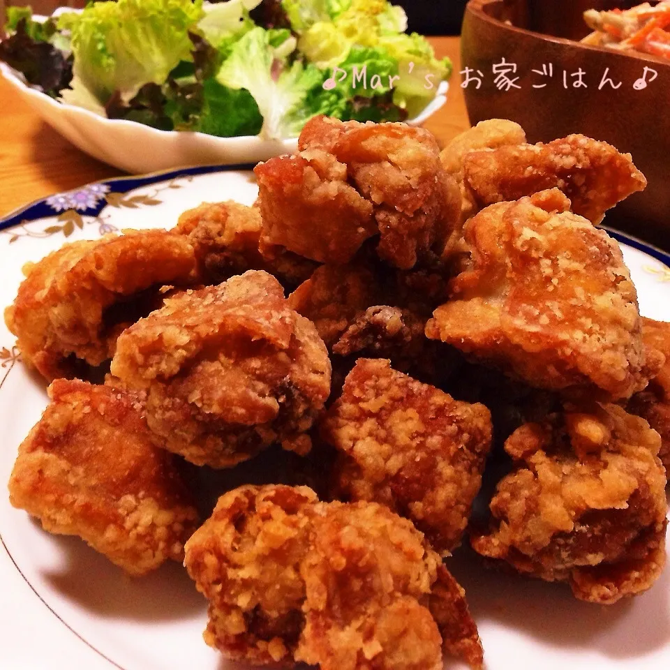 Snapdishの料理写真:カリッカリ♪ジューシー鶏の唐揚げ☆|ma-chanさん