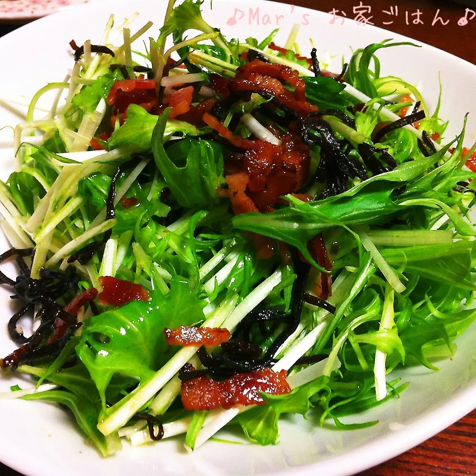 水菜とカリカリベーコンと塩昆布のサラダ♪|ma-chanさん