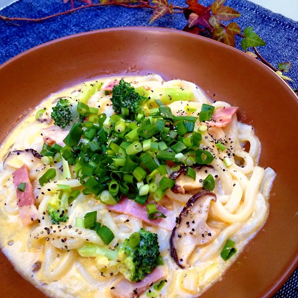 5分で出来ちゃうのにメッチャ美味しい♡カルボナーラうどん|りん＊さん