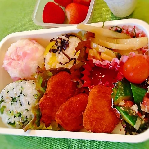 Snapdishの料理写真:おにぎり弁当 JK|りん＊さん