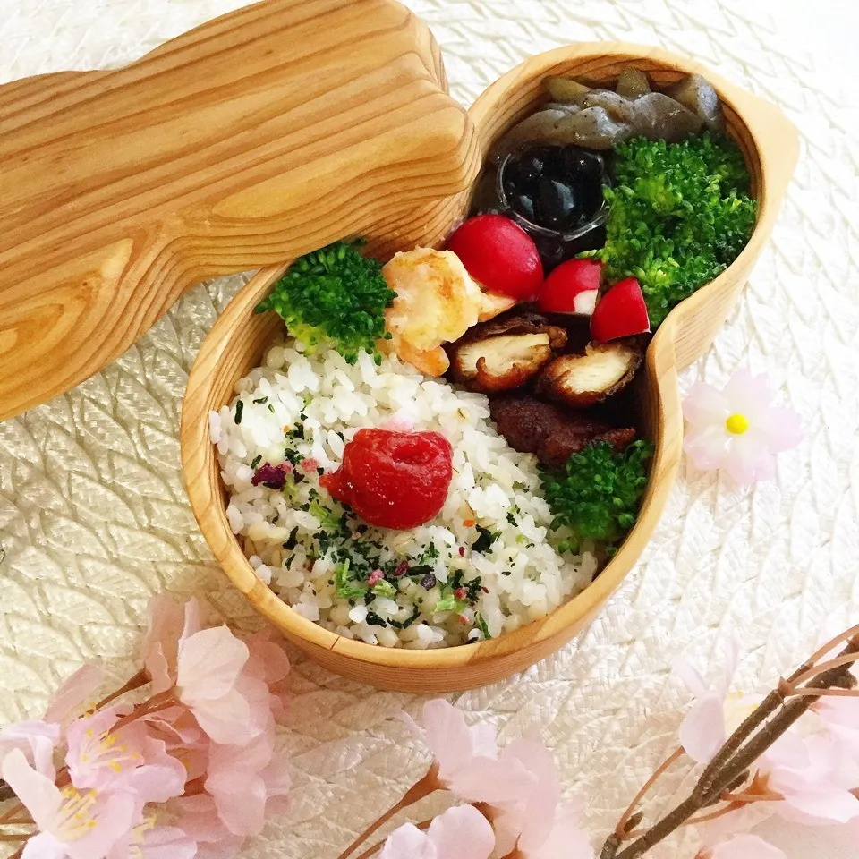 本日は唐揚げ弁当🍙|ぷうさんさん