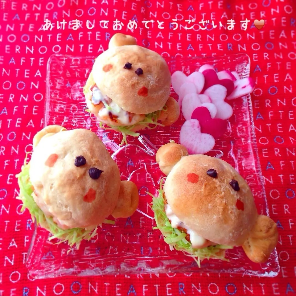 Snapdishの料理写真:2015年謹賀新年♡ひつじパンのエビマヨナゲットバーガー|ぷうさんさん