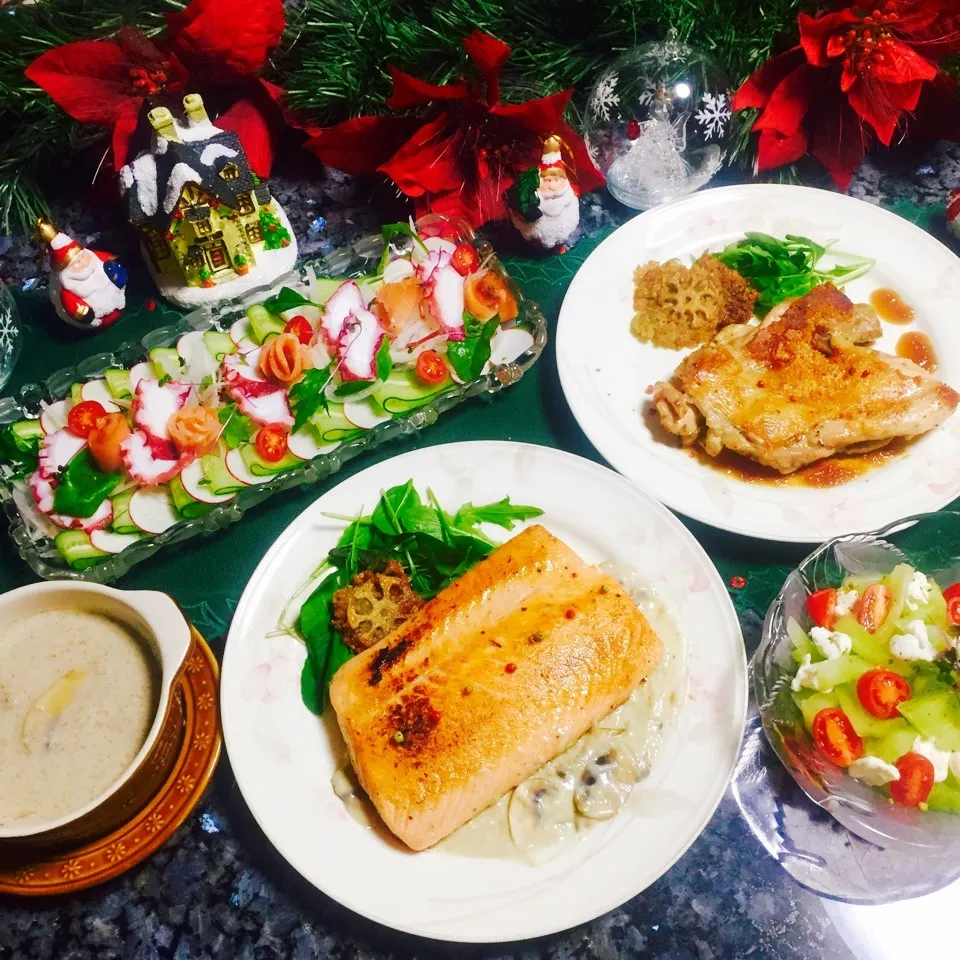 チキンソテーとサーモンのミキュイでクリスマスイヴ|Tomokoさん