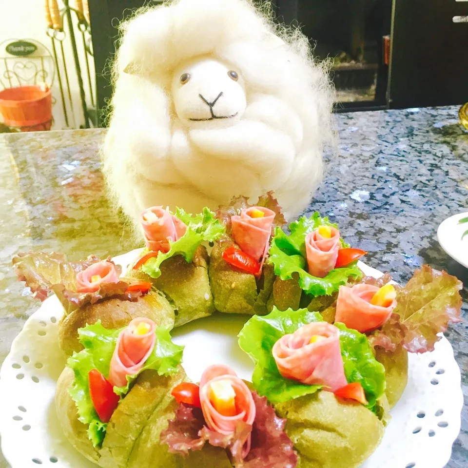 パン工房マトン🐑💓パン祭り♪青汁生地のちぎりパンサンド♡|Tomokoさん