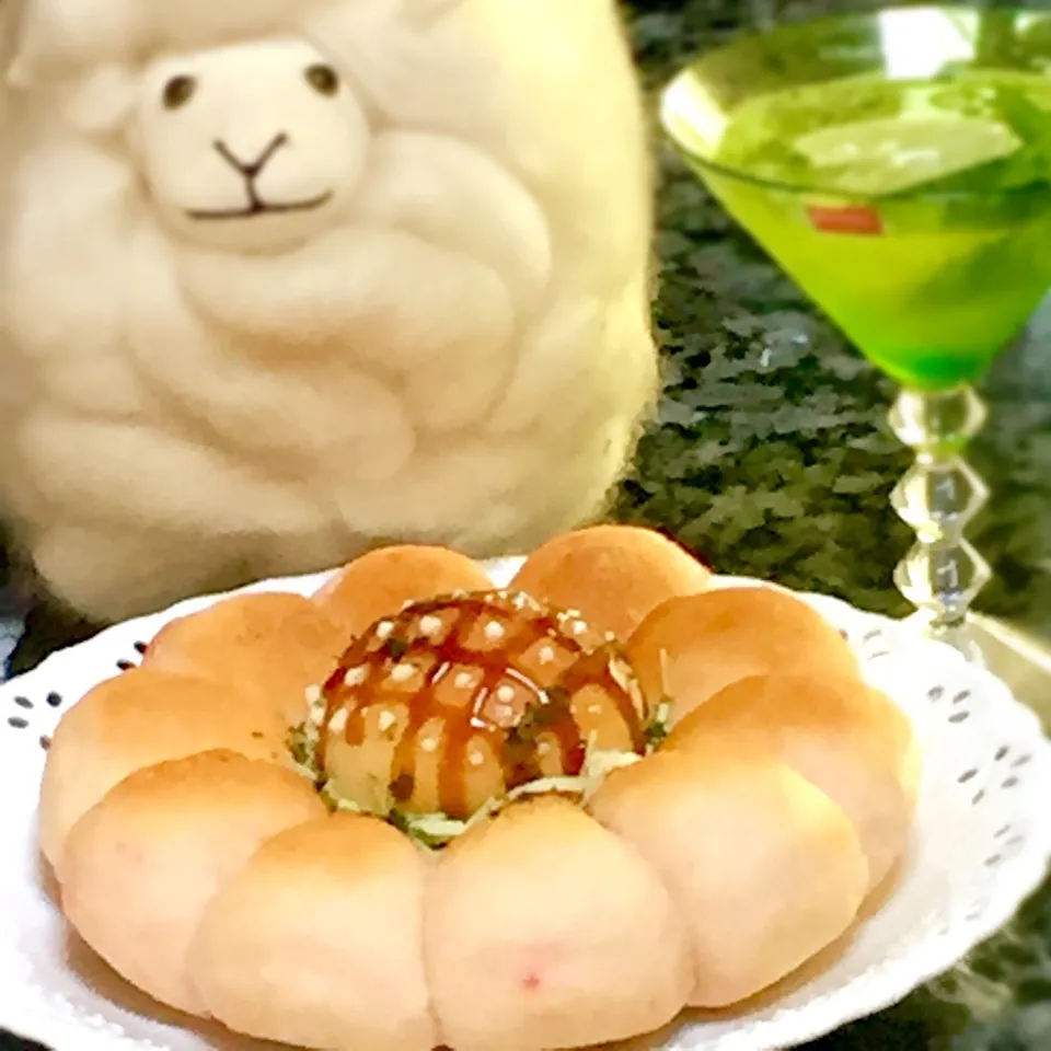 パン工房マトン🐑💓パン祭り♪お好み焼きかっ？ひまわりパン|Tomokoさん