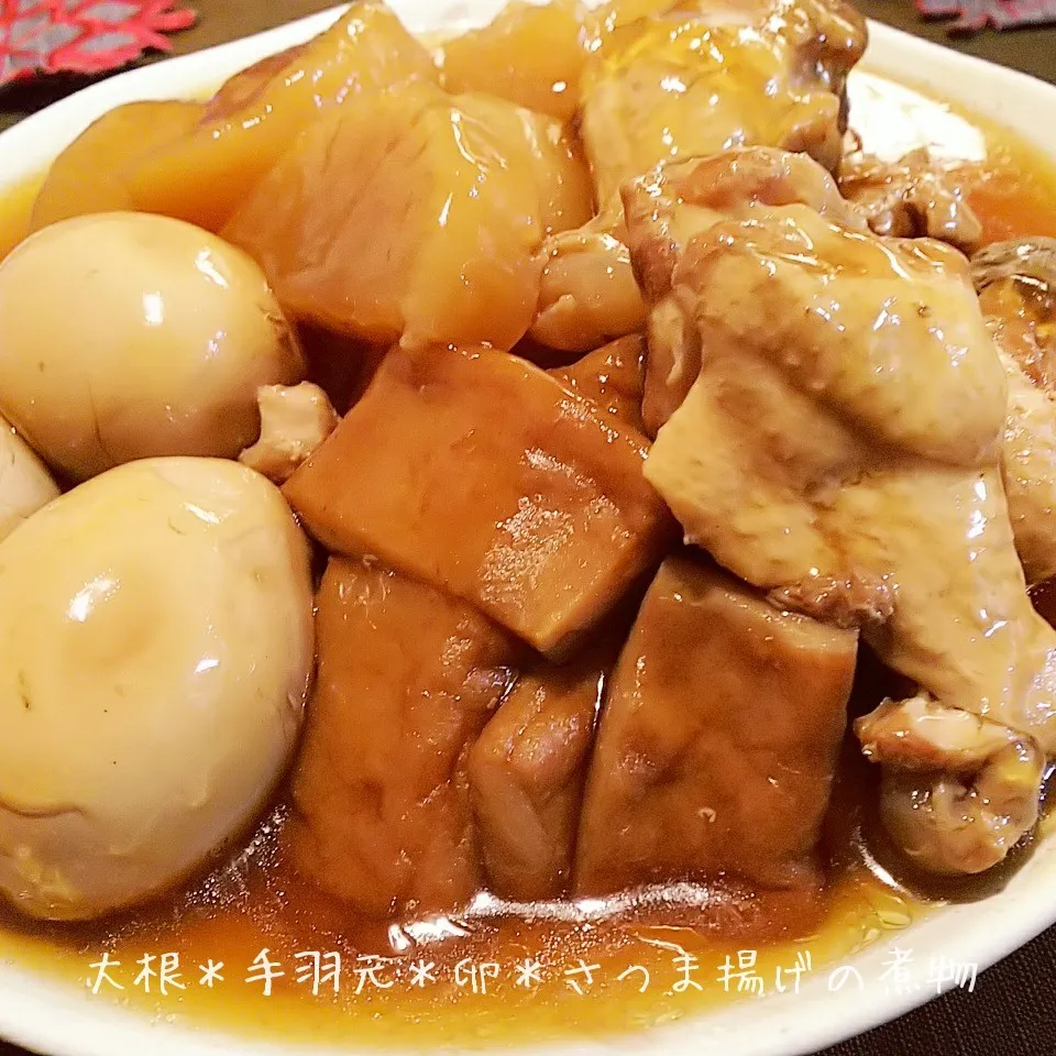 Snapdishの料理写真:圧力鍋で😳＊大根＊手羽元＊卵＊さつま揚げの煮物＊汁＊トロミ|薪clubさん